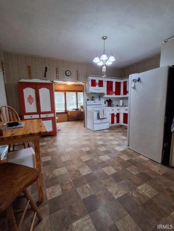 210 S Callahan Street Lyons IN 47443