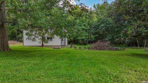 7965 W Franklin Road Mount Vernon IN 47620