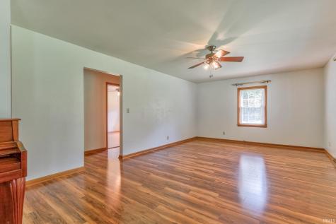 7965 W Franklin Road Mount Vernon IN 47620