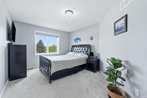 1010 Woodland Crossing Fort Wayne IN 46825