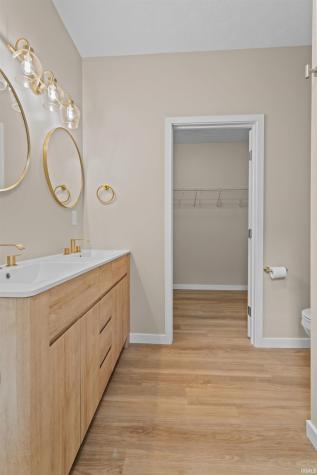 709 E Main Street Greentown IN 46936