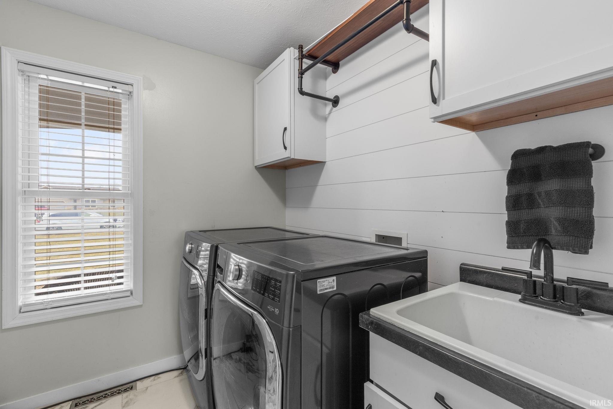 57318 Garnet Lane Goshen IN 46528