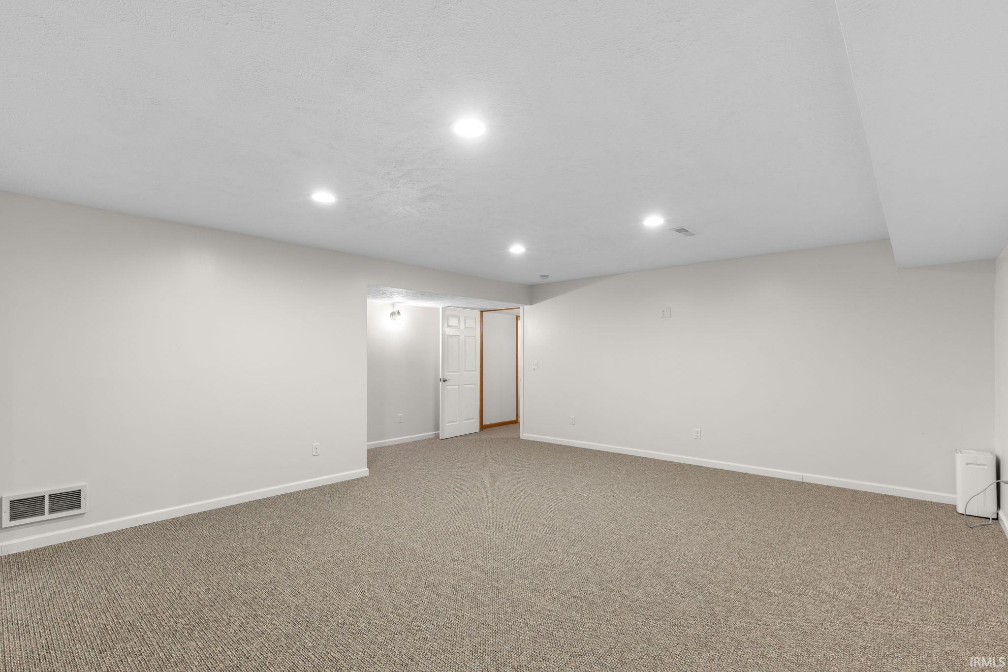 57318 Garnet Lane Goshen IN 46528
