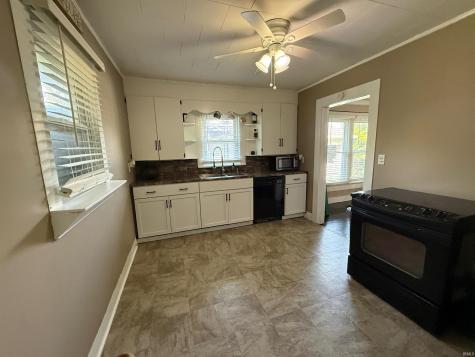 1211 E Spruce Street Petersburg IN 47567
