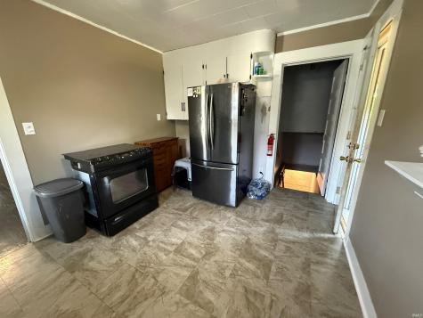 1211 E Spruce Street Petersburg IN 47567