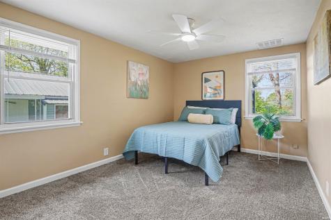 1615 Altgeld Street South Bend IN 46614