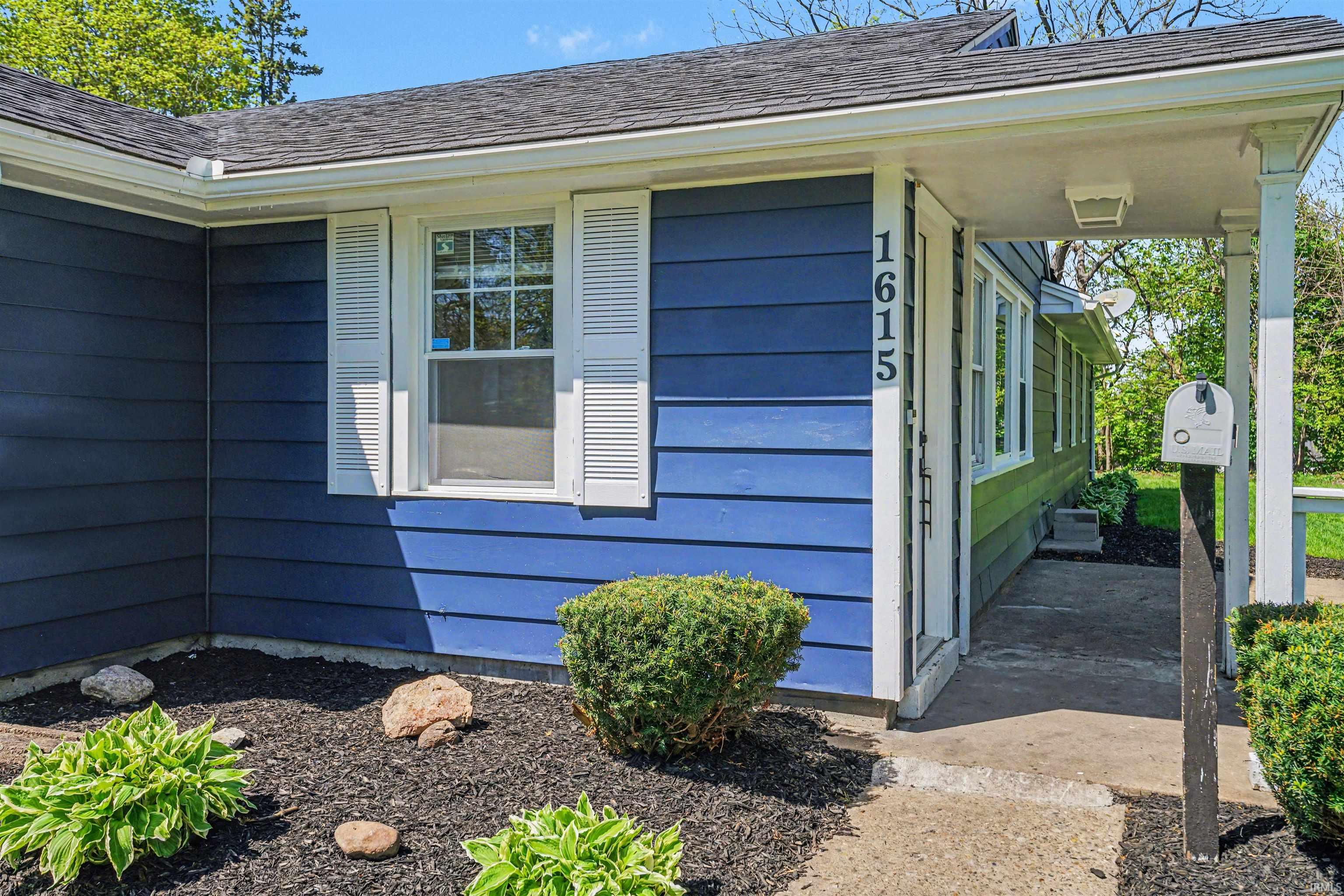 1615 Altgeld Street South Bend IN 46614