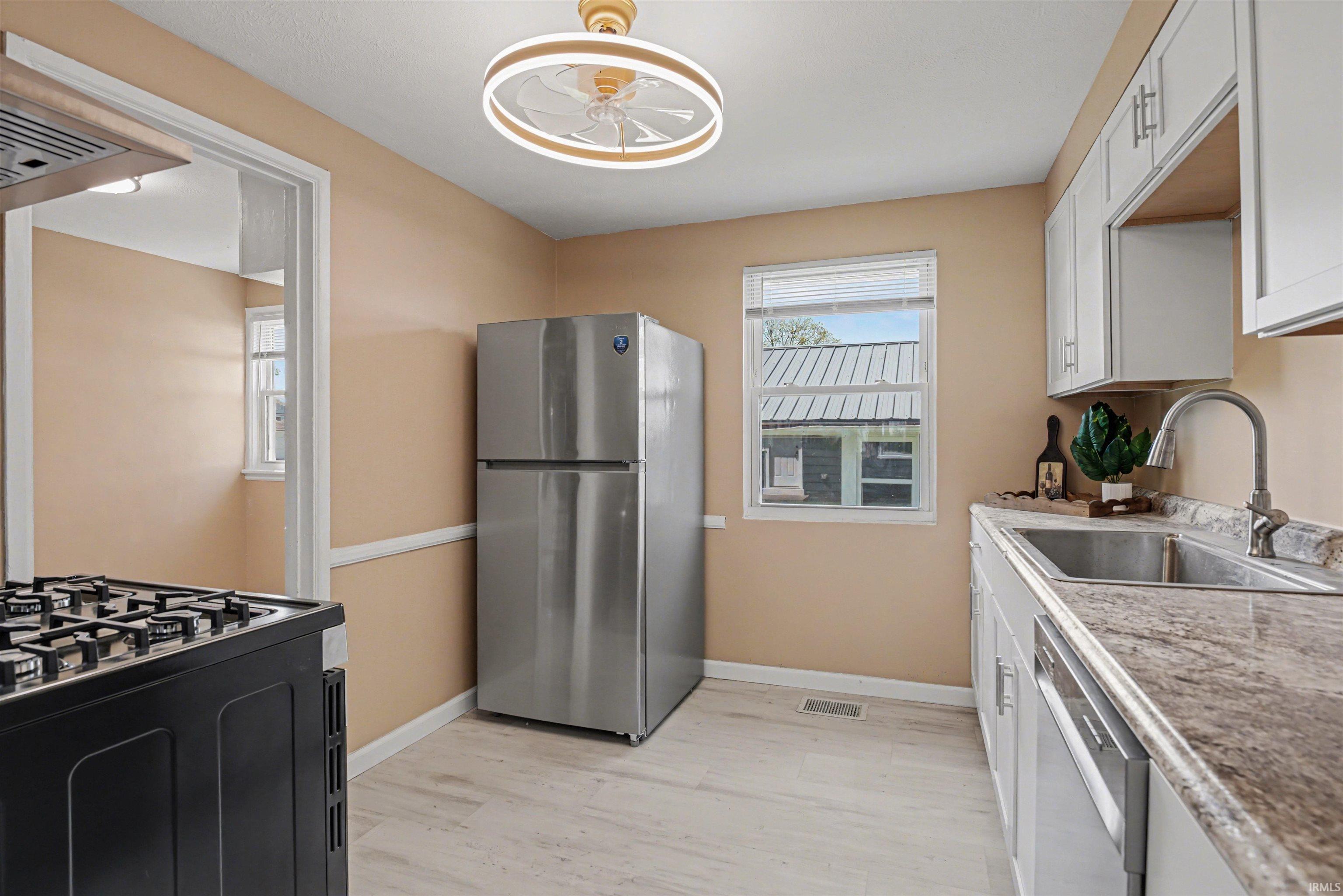 1615 Altgeld Street South Bend IN 46614