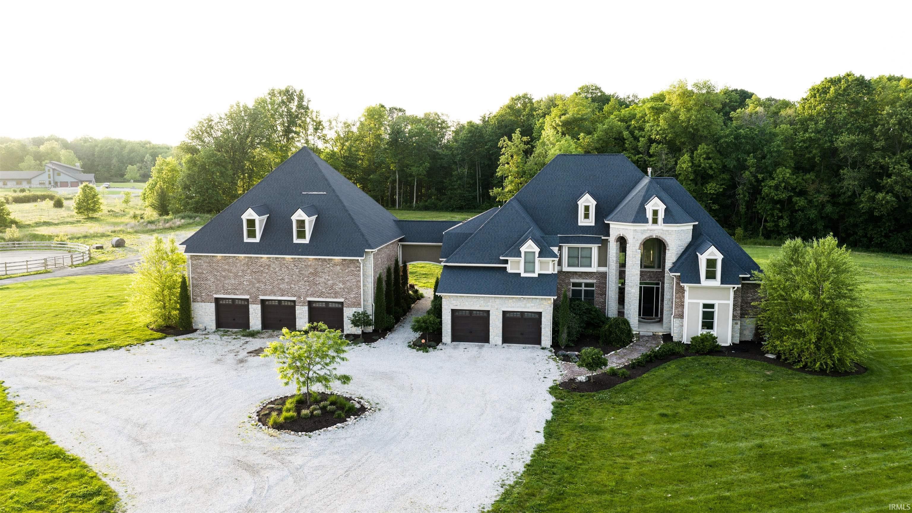 910 S 800 E Zionsville IN 46075