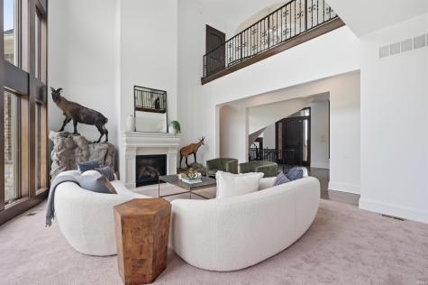 910 S 800 E Zionsville IN 46075