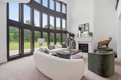 910 S 800 E Zionsville IN 46075