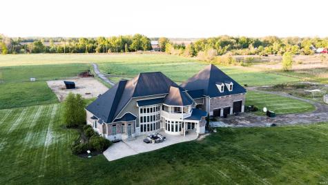 910 S 800 E Zionsville IN 46075