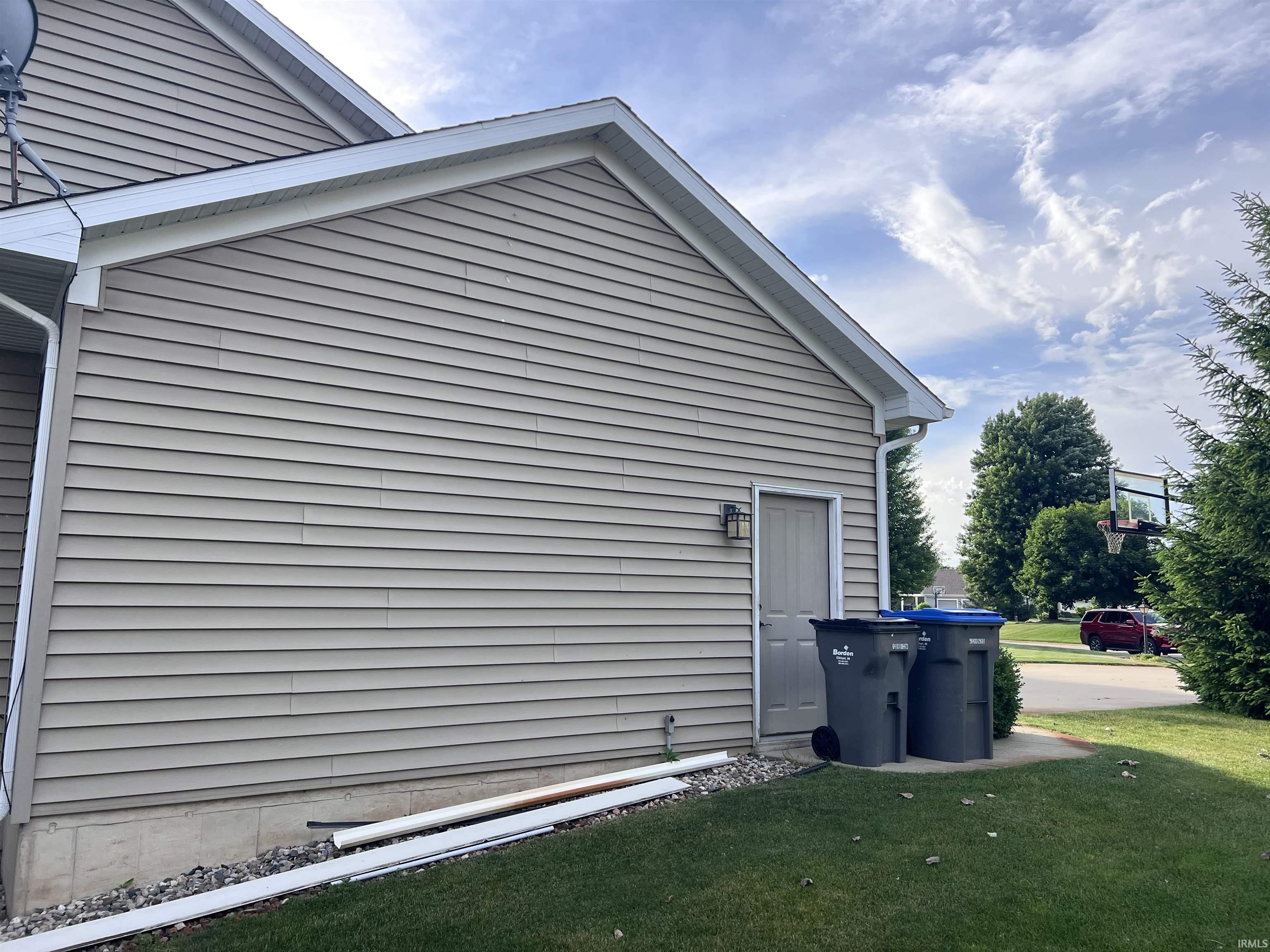 16292 Norwood Lane Goshen IN 46526