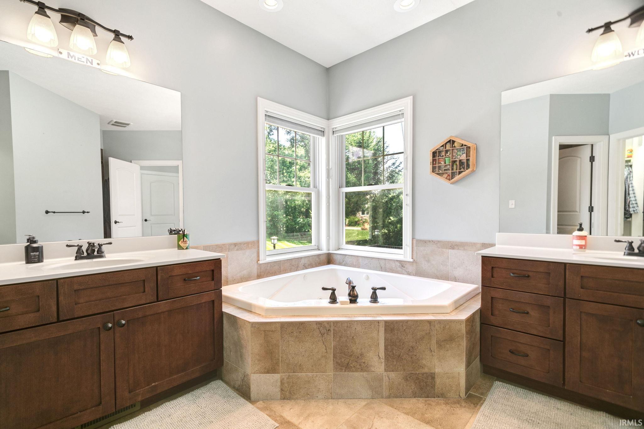 16292 Norwood Lane Goshen IN 46526