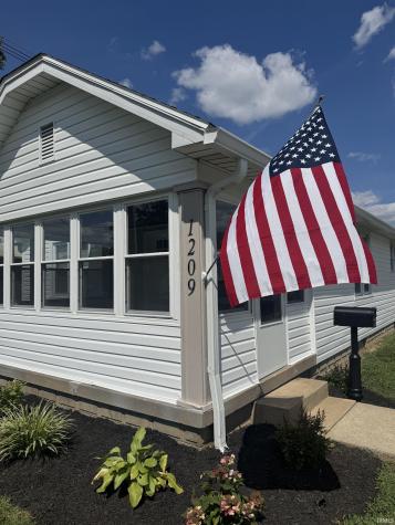1209 N Boeke Road Evansville IN 47711