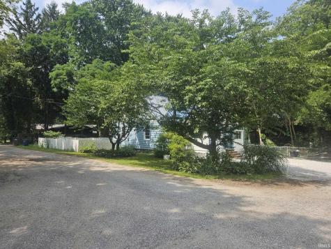 8416 E Lindstrom Lane New Carlisle IN 46552
