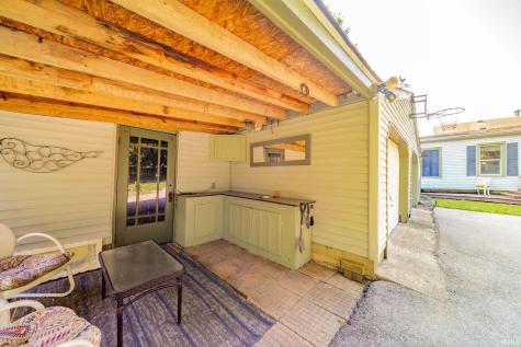 1996 W Railroad Street New Castle IN 47362