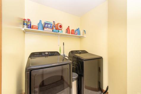615 Seville Court Ligonier IN 46767