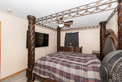 615 Seville Court Ligonier IN 46767