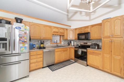 615 Seville Court Ligonier IN 46767