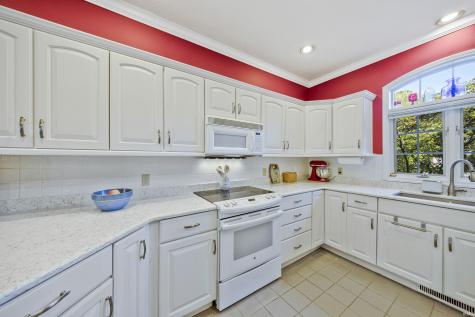 3210 Roselawn Circle Evansville IN 47711