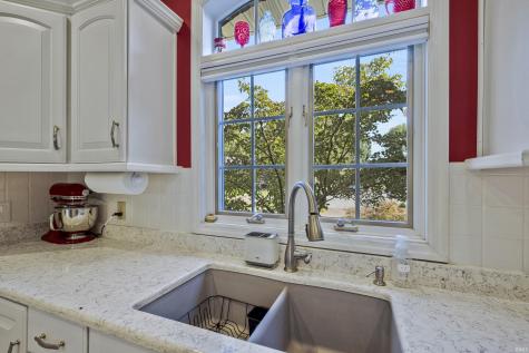 3210 Roselawn Circle Evansville IN 47711