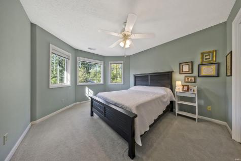 3210 Roselawn Circle Evansville IN 47711