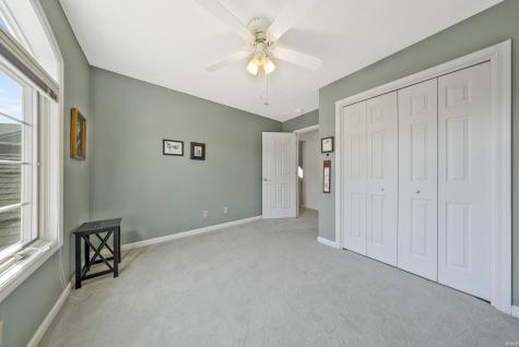 3210 Roselawn Circle Evansville IN 47711