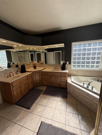 1544 Foxhaven Drive Kokomo IN 46902