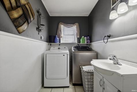 817 E Main Street Greentown IN 46936