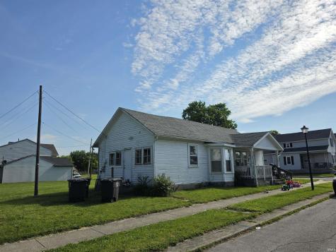 1332 Harmar Street Fort Wayne IN 46803
