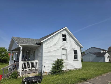 1332 Harmar Street Fort Wayne IN 46803