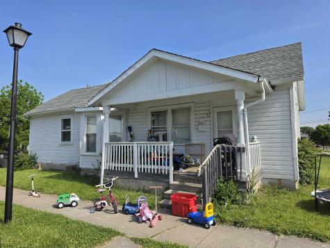 1332 Harmar Street Fort Wayne IN 46803