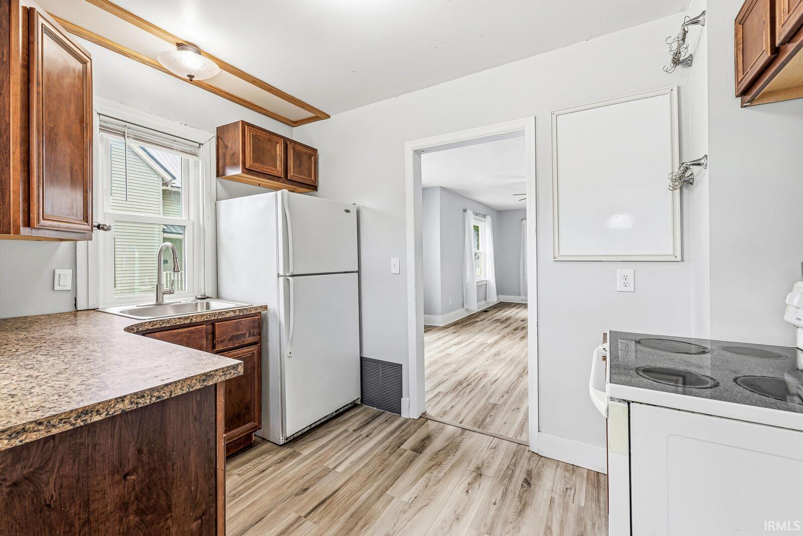 1731 Homewood Avenue Mishawaka IN 46544