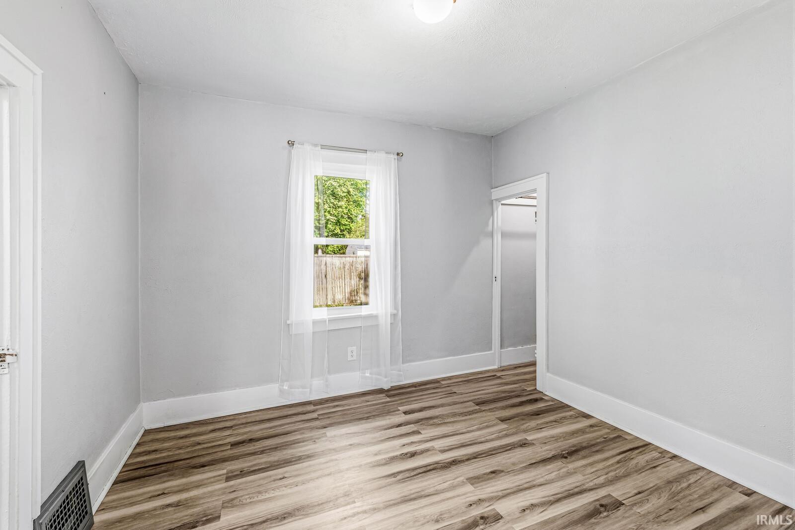 1731 Homewood Avenue Mishawaka IN 46544