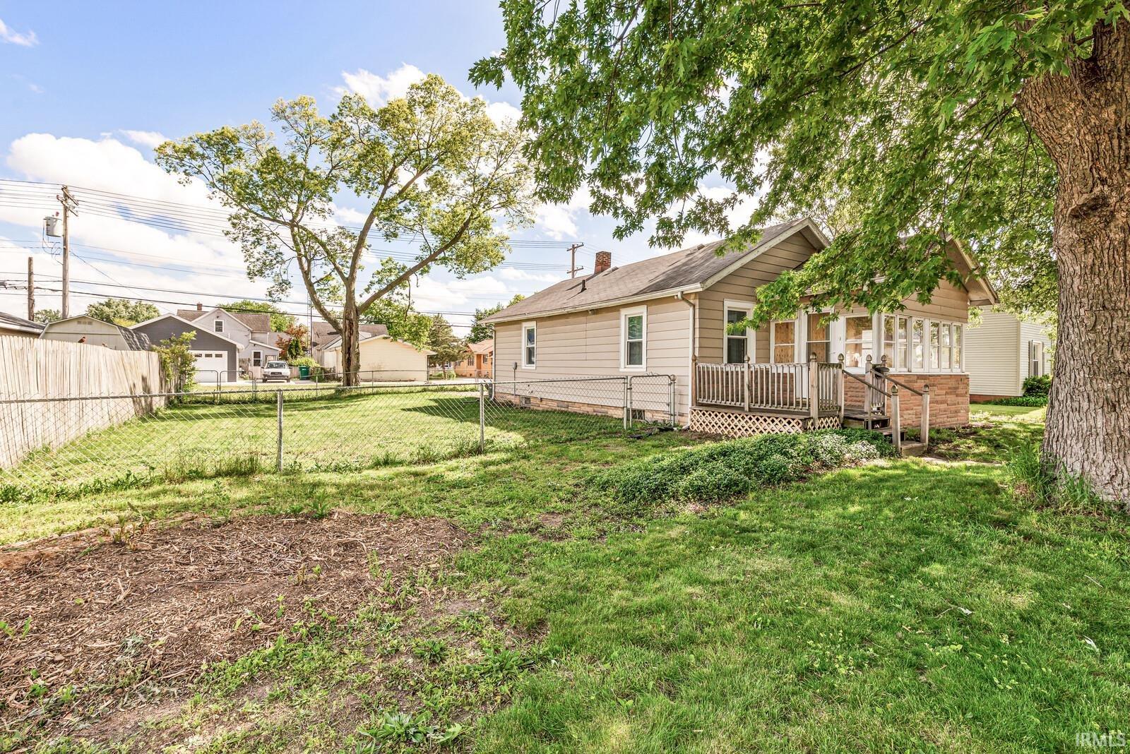 1731 Homewood Avenue Mishawaka IN 46544