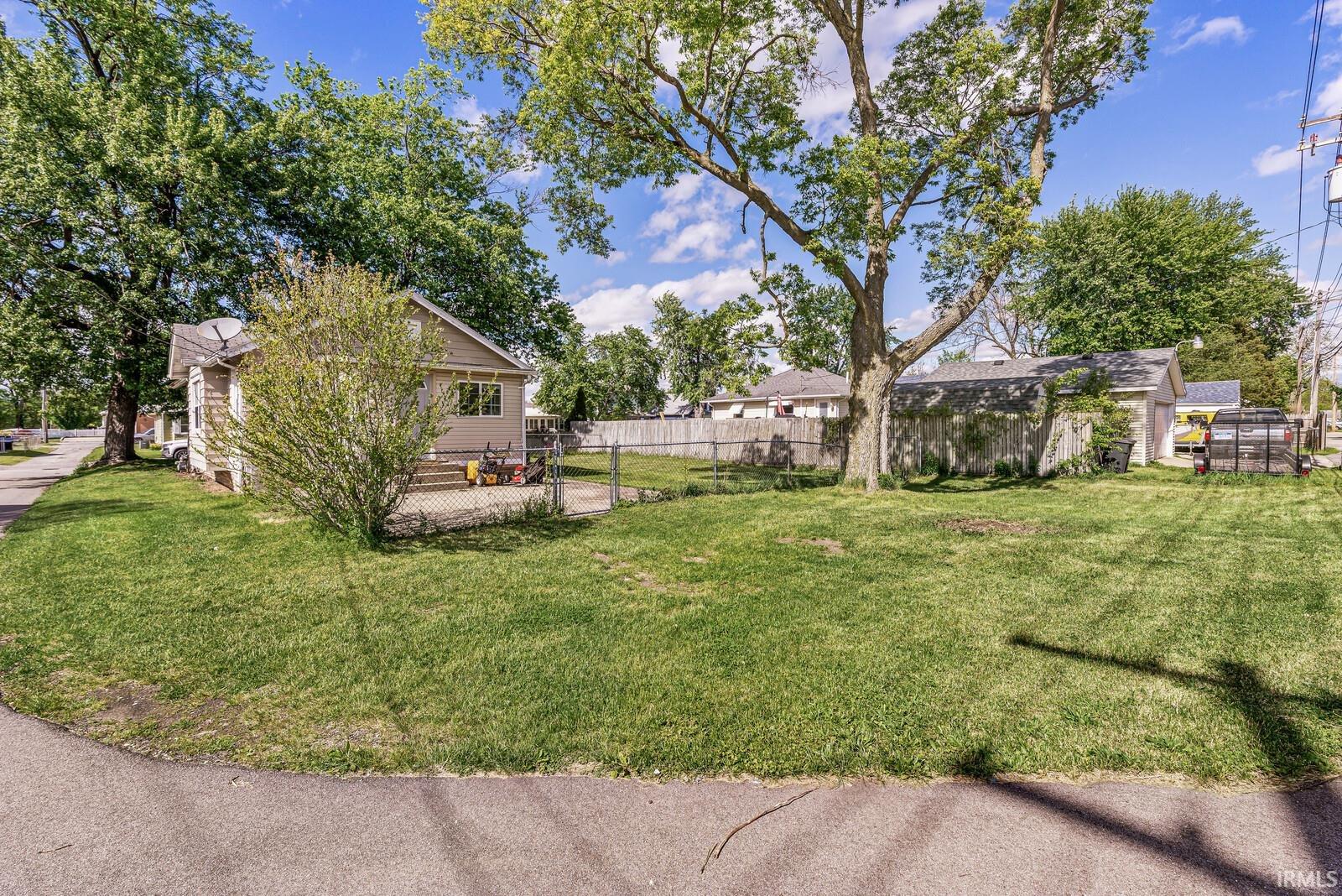 1731 Homewood Avenue Mishawaka IN 46544