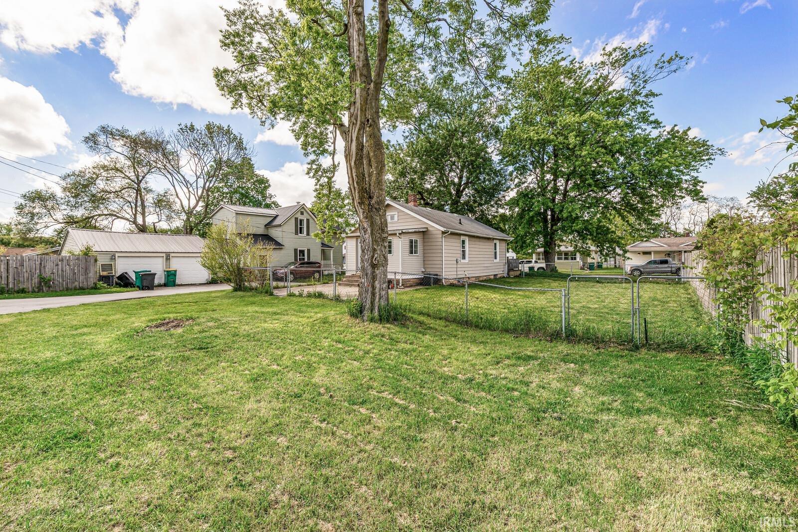 1731 Homewood Avenue Mishawaka IN 46544