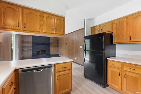 6515 W Hills Road Fort Wayne IN 46804