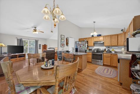 623 E Antler Court Ellettsville IN 47429
