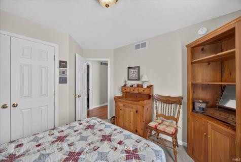 623 E Antler Court Ellettsville IN 47429
