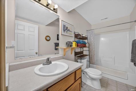 623 E Antler Court Ellettsville IN 47429