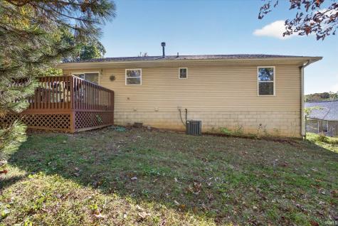 623 E Antler Court Ellettsville IN 47429