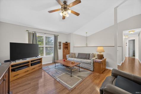 623 E Antler Court Ellettsville IN 47429