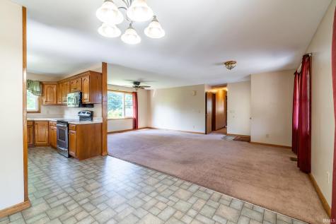 9540 E 500 S Road Wolcottville IN 46795