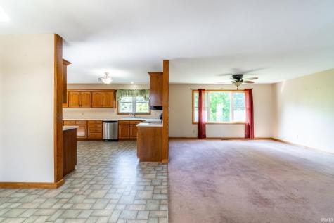 9540 E 500 S Road Wolcottville IN 46795