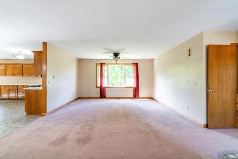 9540 E 500 S Road Wolcottville IN 46795