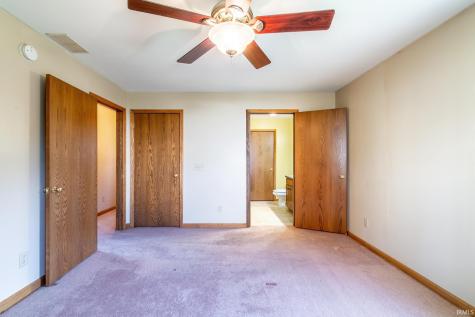 9540 E 500 S Road Wolcottville IN 46795
