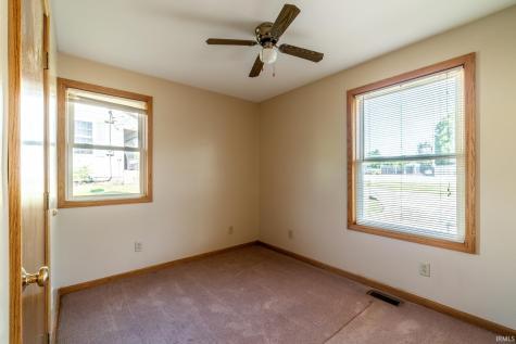 9540 E 500 S Road Wolcottville IN 46795