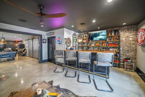 6943 E Eli Lilly Road Syracuse IN 46567